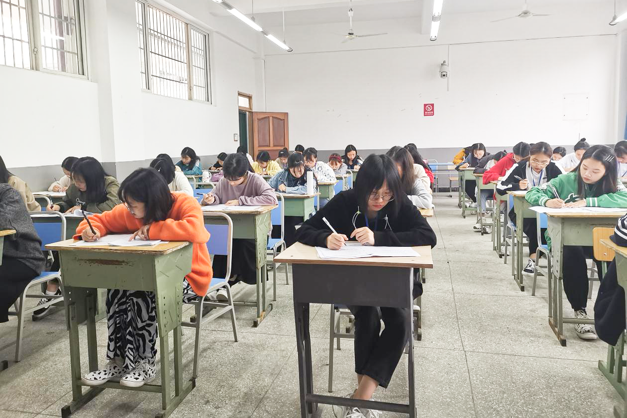 学前教育学院举行教师资格证诊断性考试1 学前教育学院举行教师资格证诊断性考试1