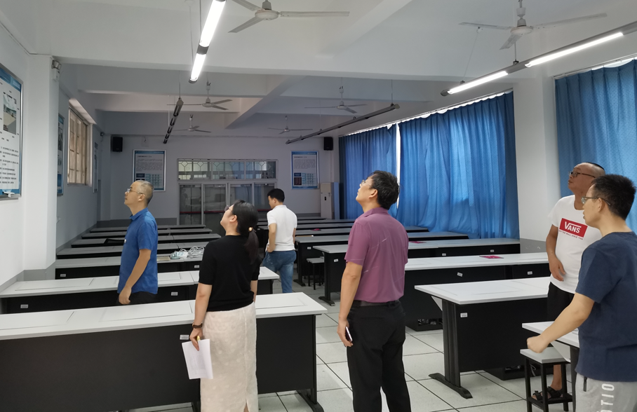 实验实训处、教务处联合开展实验实训室开学准备工作及安全大检查_页面_2_图像_0002 实验实训处、教务处联合开展实验实训室开学准备工作及安全大检查_页面_2_图像_0002