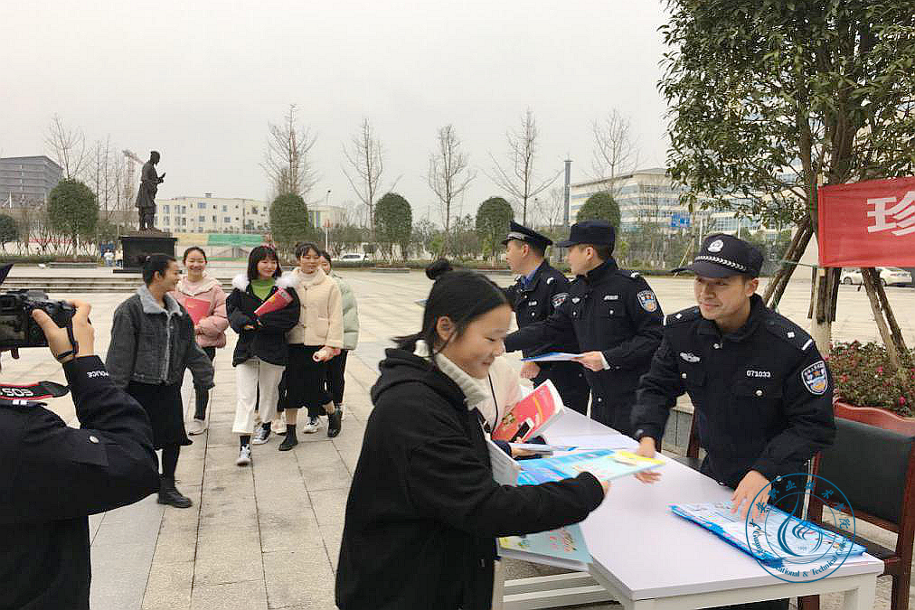 图片1 图片1